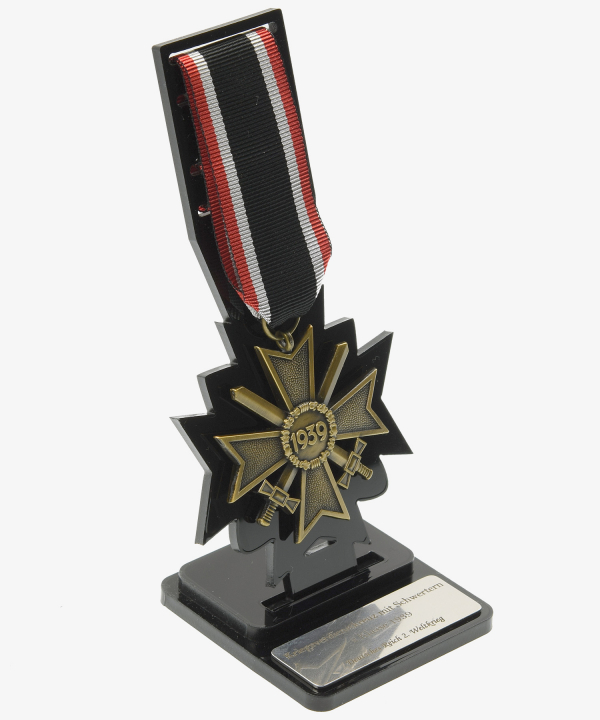 Ständer, Deutsches Reich, Kriegsverdienstkreuz 1939 2. Klasse